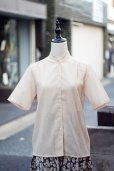 画像7: "ellesaison" 無地 ベージュ 半袖 ブラウス スタンドカラー カッティングレース 刺繍 [20127]