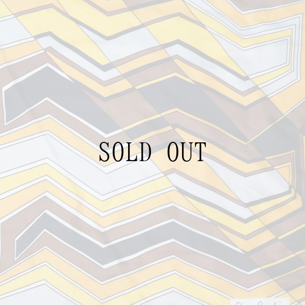 画像2: "pierre cardin ピエールカルダン" ブラウン系 ジグザグ柄 シルク スカーフ 79cm×79cm[20087]