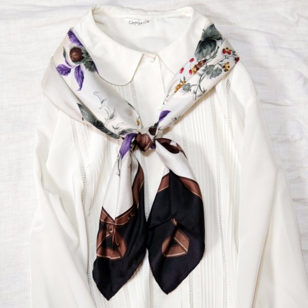 画像6: ブラック系 花と果物柄 シルク スカーフ 87cm×87cm[20085]