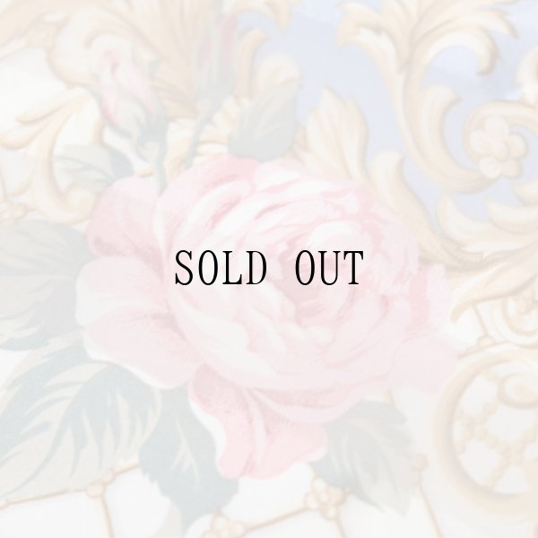 画像4: "Pierre Balmain ピエールバルマン" ライトブルー系 花柄 シルク スカーフ 88cm×88cm[20084]