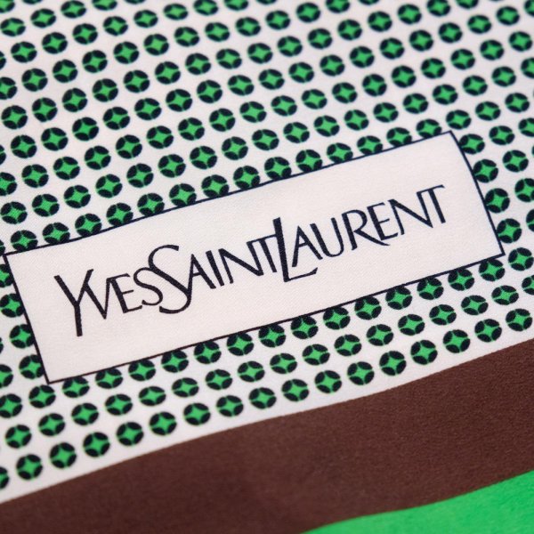 画像2: "Yves Saint Laurent イヴサンローラン" ブラウン グリーン系 ドット風柄 シルク スカーフ 76cm×76cm[20097]