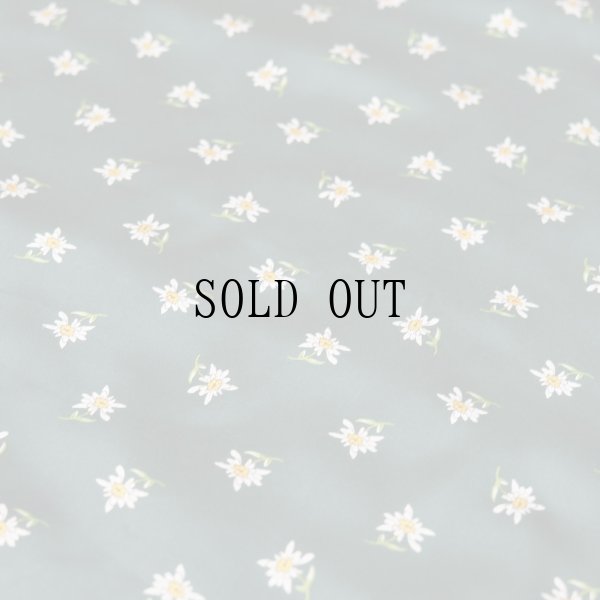 画像4: ※販売済み イタリア製 グリーン系 花柄  スカーフ 56cm×56cm[20090]