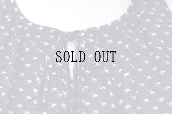 画像6: ”ONWARD”  小花柄 濃ネイビー系 半袖 レトロワンピース ラウンドネック プリーツ ウエストゴム[20116]