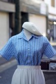 画像1: "collection" ハート柄 ブルー×白 チェック柄 半袖 コットン ブラウス オープンカラー[20154] (1)