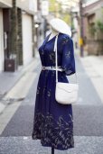 画像1: 花柄 ネイビー系 半袖 レトロワンピース オープンカラー ウエストゴム[20144] (1)