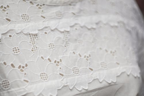 他の写真1: "P2" 白 半袖 コットンブラウス ノーカラー カッティングレース[20183]