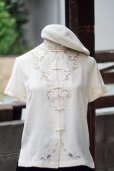 画像13: 無地 アイボリー シルク チャイナブラウス 半袖 チャイナボタン マオカラー  刺繍 [20222]