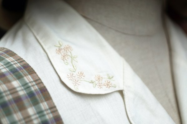 画像2: ※全体写真なし”QUATOREZE” 白 半袖 ブラウス オープンカラー 刺繍  [20217]