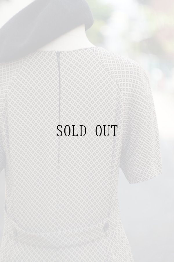 画像11: "Partout" ブラウン系 幾何学 総柄 半袖 レーヨン レトロワンピース ノーカラー[20228]