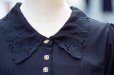 画像6: 黒系 無地 長袖 レトロワンピース レギュラーカラー 刺繍 ピンタック プリーツ ウエストゴム[20227]