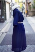 画像2: 無地 ネイビー 半袖 レトロワンピース カシュクール プリーツ フリル[20230] (2)