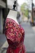 画像5: エスニック 花柄 コットン 赤系 スクエアネック レトロワンピース ウエストゴム [20234]