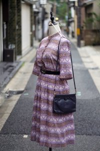 "fitme" 花柄 アイボリー×ブラウン系 五分袖 レトロワンピース マオカラー [20242]