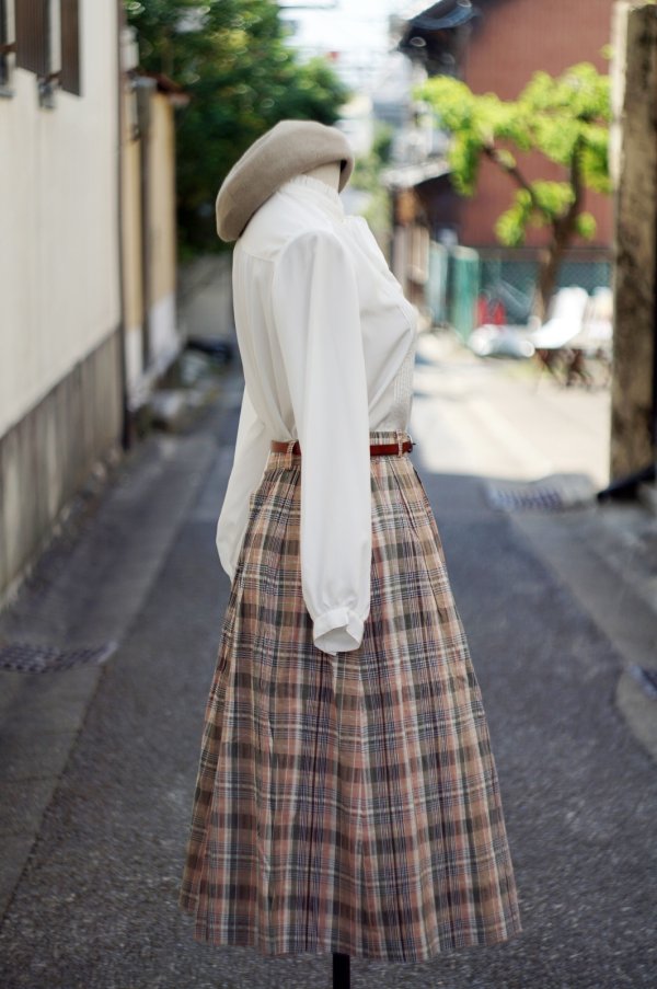 画像9: "Harada" 無地 白 長袖 ブラウス ピンタック フリルスタンドカラー ボウタイ[20271]