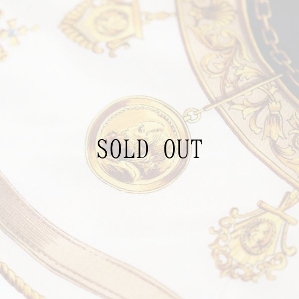 画像5: ブラック×アイボリー系 シルク エンブレムと装飾柄 スカーフ  88cm×88cm[20294]