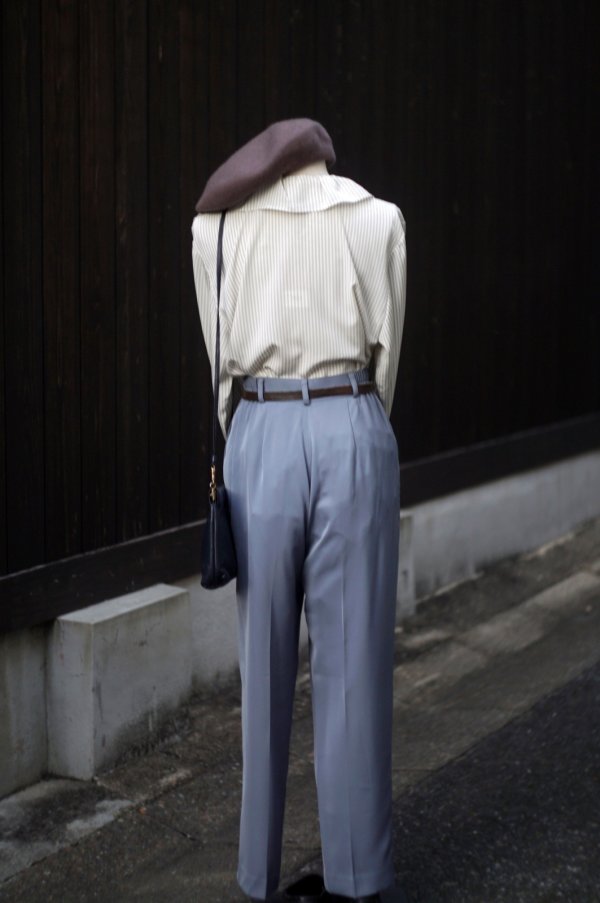 画像11: "cye cye" グレー×白 ストライプ柄 長袖 ブラウス  カスケードカラー風[20343]