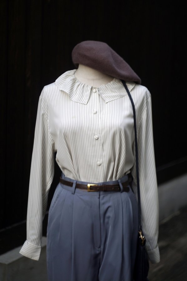 画像1: "cye cye" グレー×白 ストライプ柄 長袖 ブラウス  カスケードカラー風[20343]