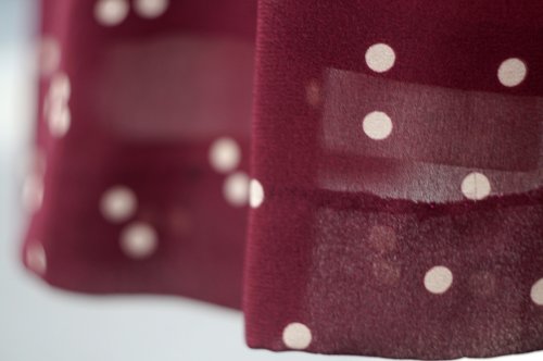 他の写真1: ドット柄 ボルドー×ベージュ  長袖 レトロワンピース  オープンカラー ウエストゴム ドルマンスリーブ[20344]