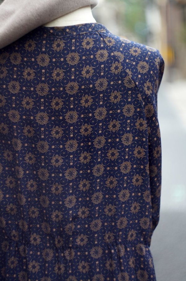 画像11: エスニック柄 ネイビー×ブラウン 長袖 レトロワンピース ラウンドネック[20345]