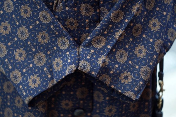 画像9: エスニック柄 ネイビー×ブラウン 長袖 レトロワンピース ラウンドネック[20345]