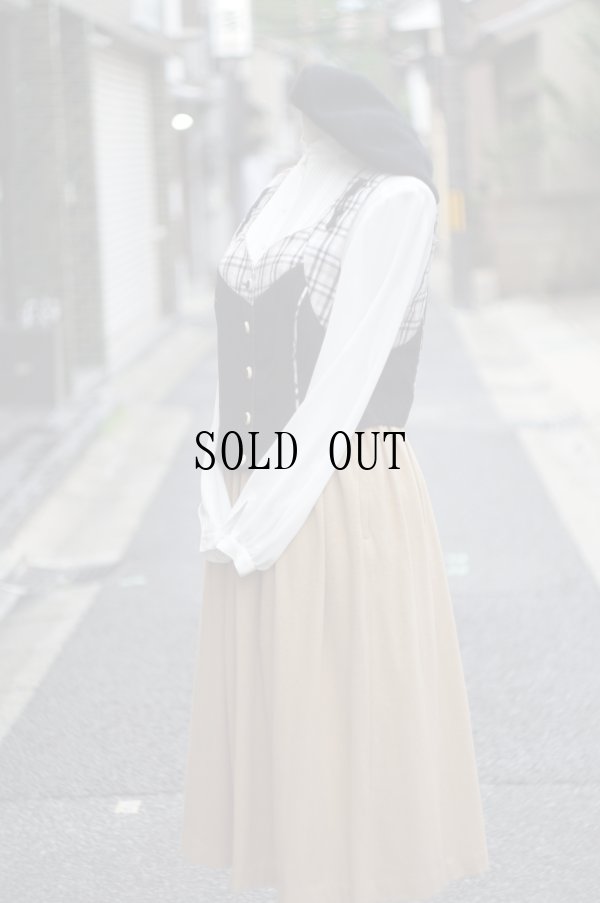 画像9: "Folk line" 無地 タータンチェック柄 黒×ベージュ ベスト ノーカラー 前開き [20338]