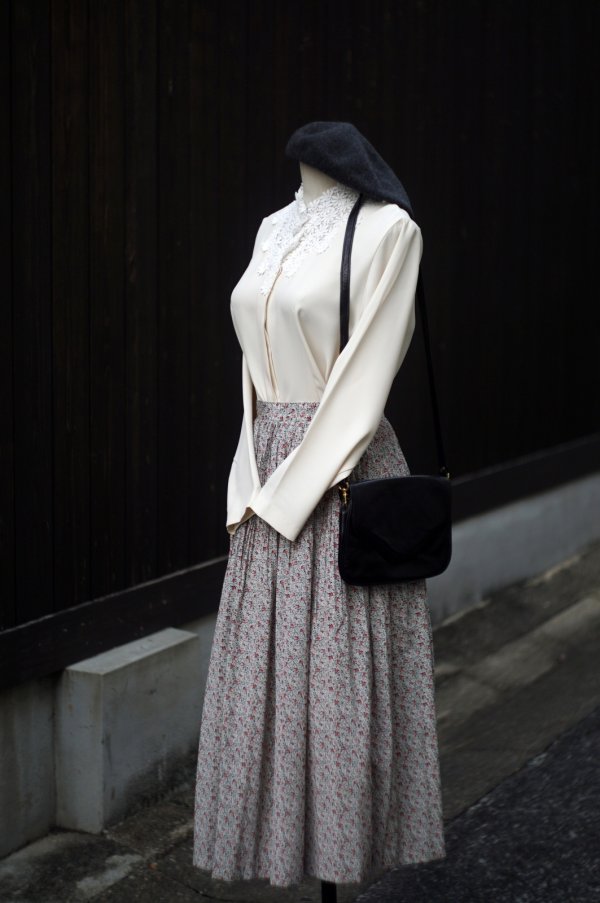 画像7: マルチカラー 小花柄 フレア スカート w65cm[20354]