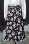 画像1: ネイビー 花柄 スカート フレア w63cm[20356] (1)