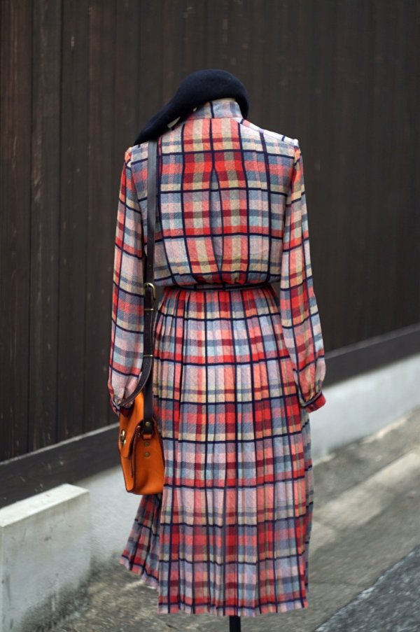 画像3: ”TOKYO BLOUSE” タータンチェック柄 マルチカラー 長袖 レトロワンピース スタンドカラー ベルト[20367]
