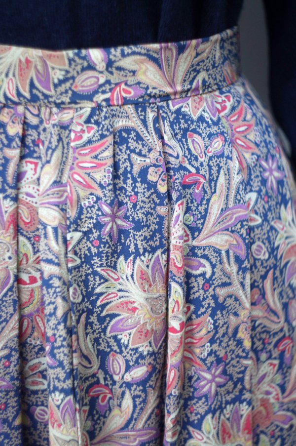 画像2: ネイビー 花柄  スカート フレア w66cm[20377]