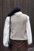 画像5: "LAURA ASHLEY" 無地  ベージュ ピュアウール ベスト クルーネック ニット[20390]