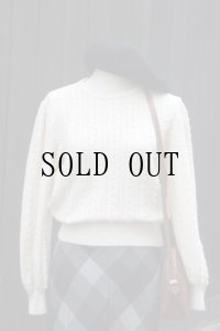 ”SERA” 無地 白系 ウール ニット セーター ラウンドネック パール [20429]