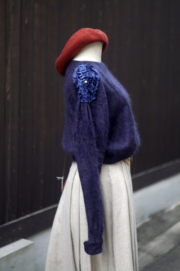 画像3: ”Soohia Pappas” イタリア製 ネイビー モヘア混 無地  お花 ニット ボートネック[20448]