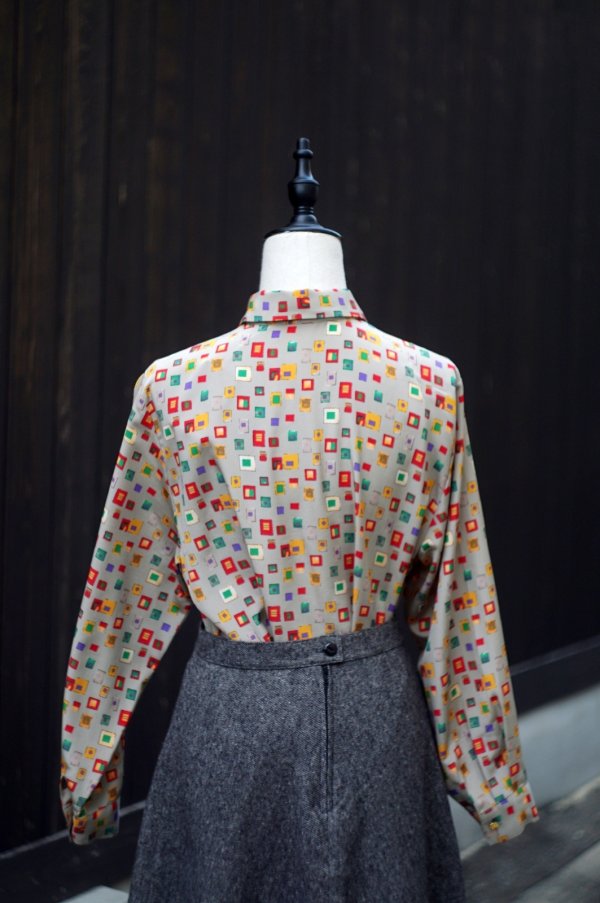 画像6: "Durant" 総柄 マルチカラー 長袖 ブラウス レギュラーカラー 丸襟 比翼[20442]