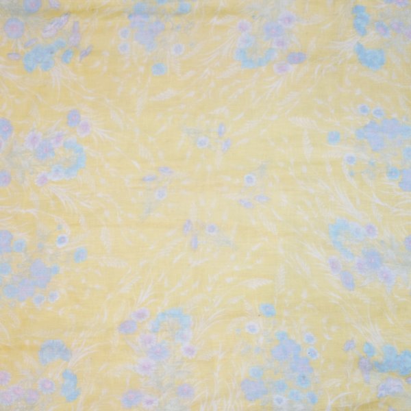 画像2: イエロー系 花柄 シルク スカーフ 79cm×79cm[20401]