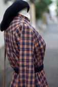 画像8: ”clignancourt” チェック柄 ウール オレンジ×ネイビー 長袖 レトロワンピース レギュラーカラー [20456] (8)