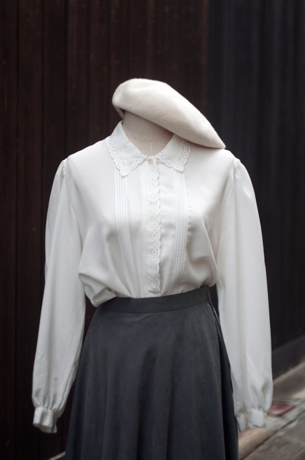 画像1: ”ER ROCHE” 白 長袖 ブラウス レギュラーカラー ピンタック 比翼[20460]