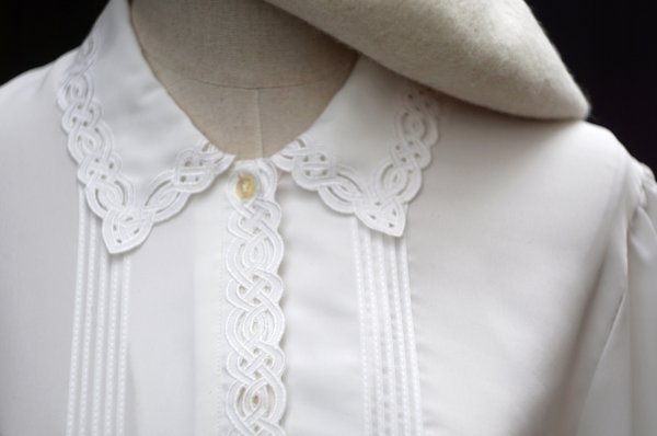 画像3: ”ER ROCHE” 白 長袖 ブラウス レギュラーカラー ピンタック 比翼[20460]