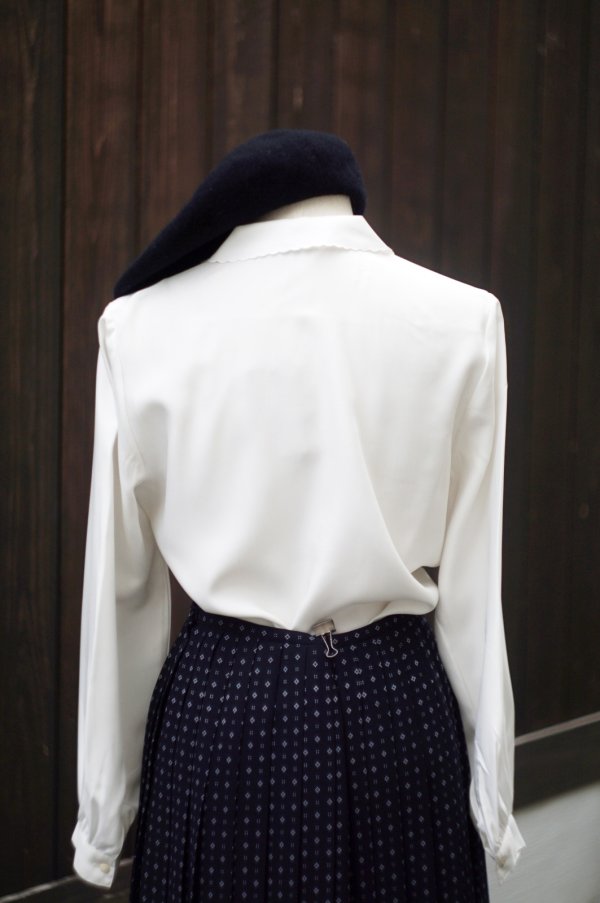 画像7: ”PER QUANIO” 白 長袖 ブラウス レギュラーカラー ピンタック カッティングレース[20485]