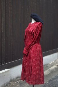 "BEBE DORE"  赤系 花柄 長袖 レトロワンピース ノーカラー 比翼風[20469]