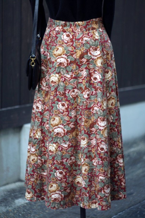 画像2: ”LE FLUY” コットン 花柄 赤 スカート フレア  w65cm[20502]