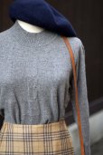 画像2: ”Gypsum” グレー系 カシミヤ 無地 ニット ボトルネック[20497] (2)