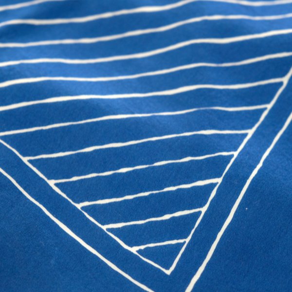 画像3: "Lui Chantant"  ブルー×白 シルク ストライプ柄  スカーフ 72cm×72cm[20556]