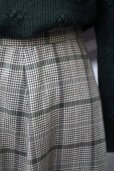 画像2: ”ELMIDAS” グレンチェック柄 ウール カーキ系 スカート フレア w64cm[20507] (2)