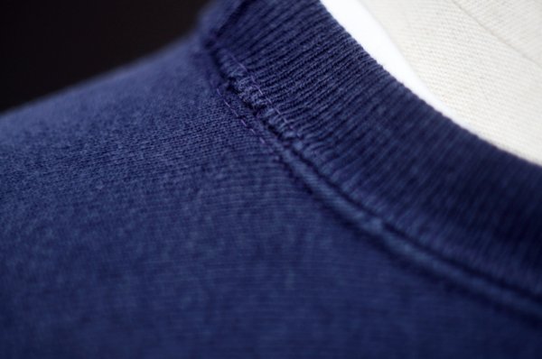 画像4: "THE DISNEY STORE" US製 コットン ネイビー スウェット トップス ミッキー ロゴ[20512]