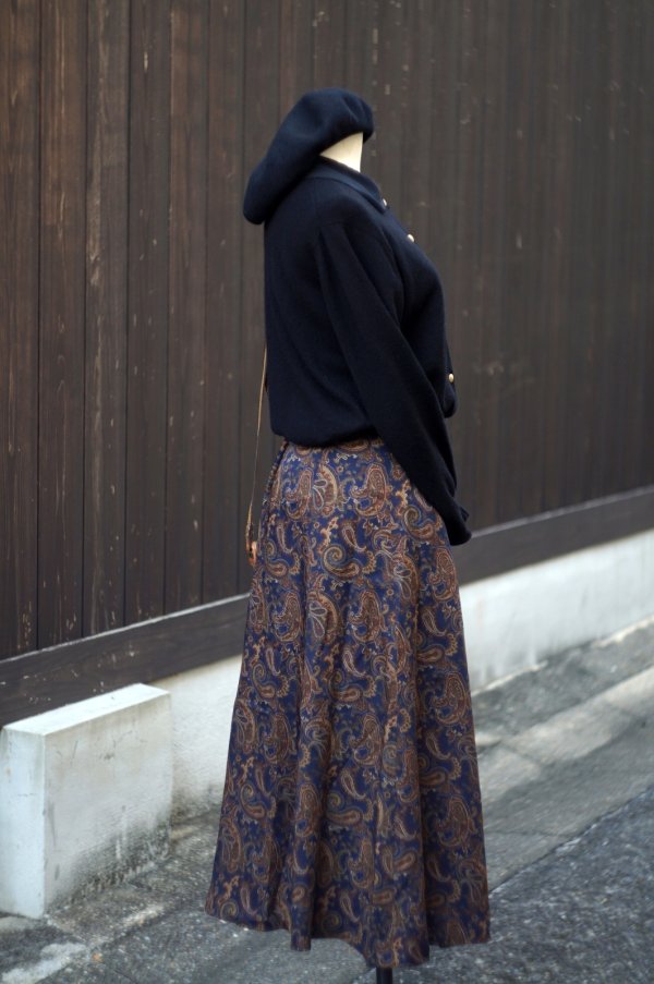 画像7: ”DECADELA” ネイビー×ブラウン系 ペイズリー柄 スカート フレア w71cm[20517]