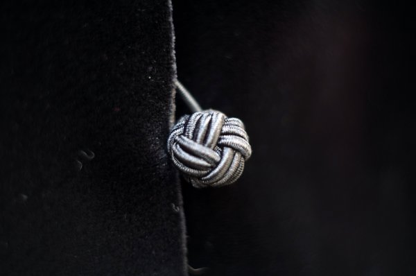 画像4: "ANNTAYLOR" 黒系 レーヨン シルク 無地  マオカラー  ベロア ジャケット[20518]