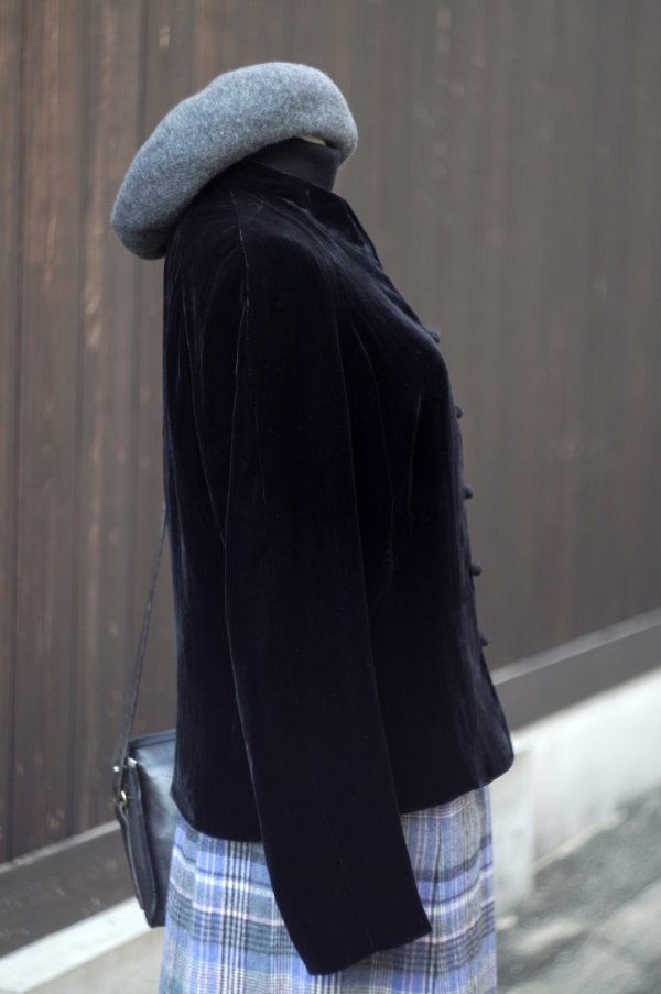 画像5: "ANNTAYLOR" 黒系 レーヨン シルク 無地  マオカラー  ベロア ジャケット[20518]