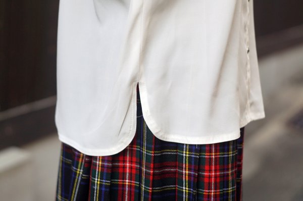 画像4: "Leilian" 無地 白 長袖 ブラウス レギュラーカラー フリル ギャザー[20536]