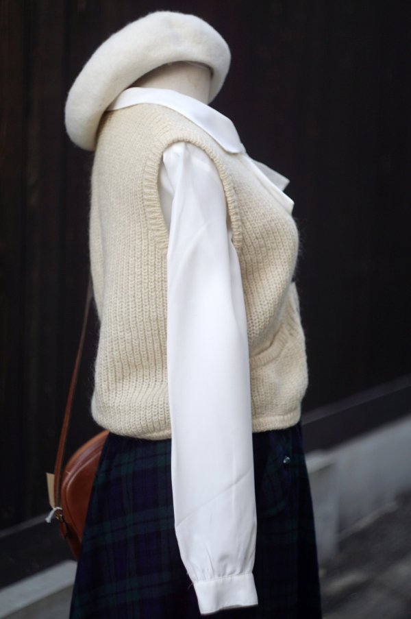 画像2: "McGREGOR" 無地  ウール アイボリー ベスト Vネック 前開き ニット[20529]