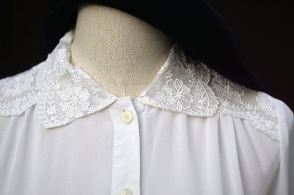 画像2: "GATSBY" 無地 白 長袖 ブラウス レースカラー  ギャザー[20521]